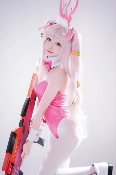 被愛麗絲擊中了