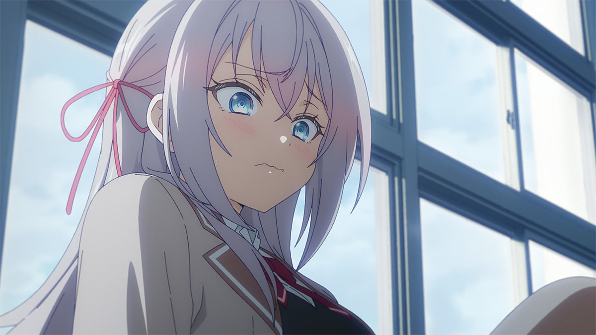 The Big Reveal of Aly's Height! Official Settings and Height Difference Cuteness of the Heroine from "The Neighboring Classmate Aly Who Occasionally Whispers in Russian to Hide Her Embarrassment"